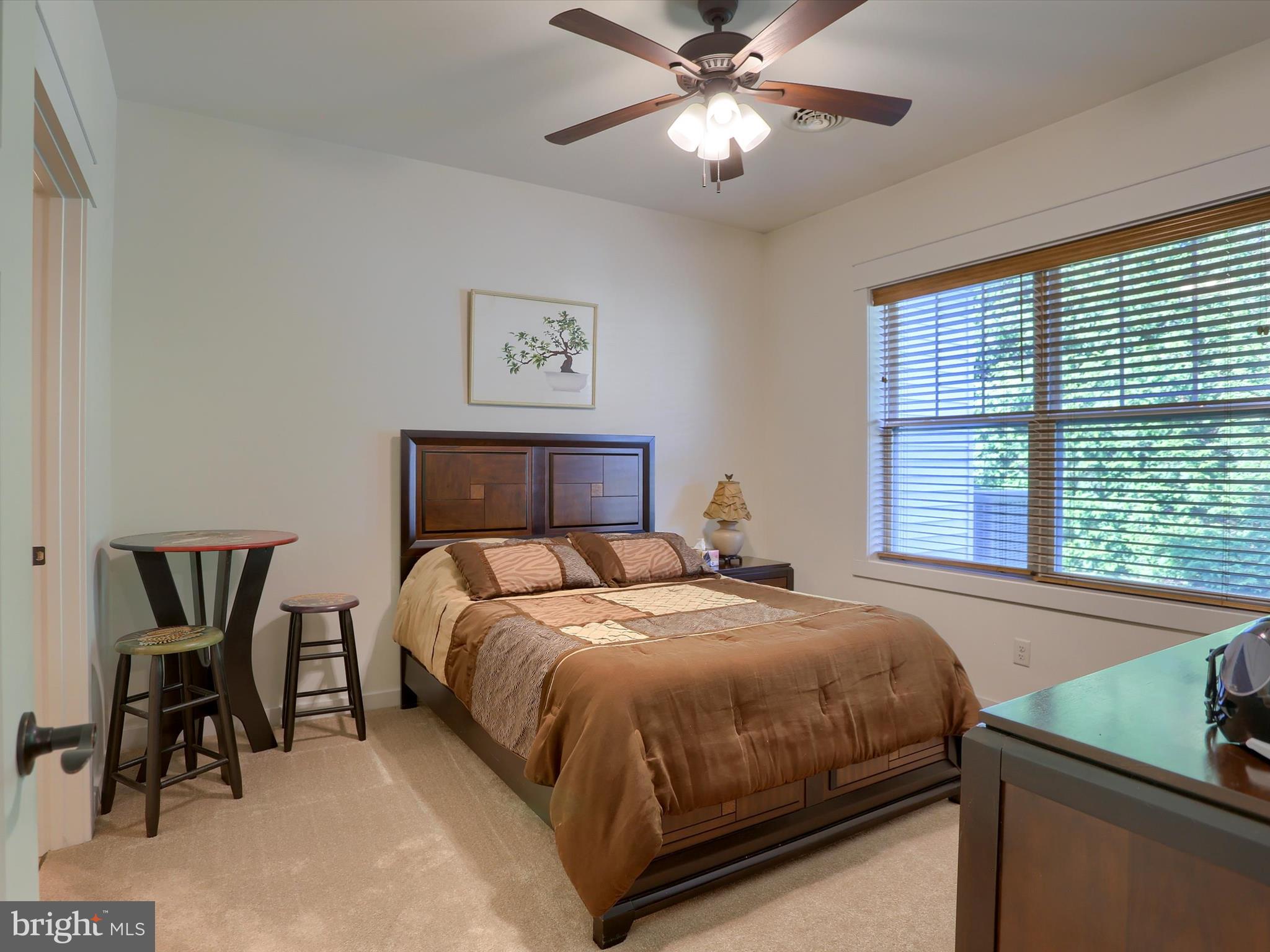 MEADOWSGREEN - Residential