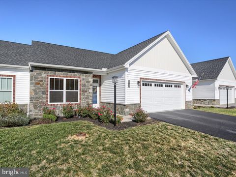 106 CARDINAL DRIVE SHIPPENSBURG PA 17257