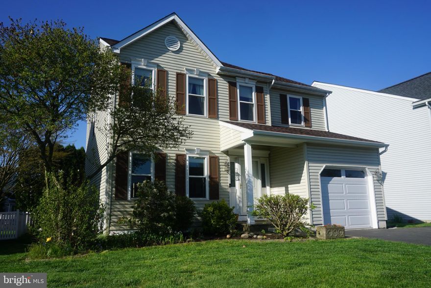 Beautiful 3 Bedroom 2 1/2 Bath New Britain Township Colonial.  This awesome home includes a formal Living room, formal Dining room, remodeled Eat-in Kitchen with quartz counter tops, tile backsplash, centre Isle, and gas cooking.  The first floor also includes a sunny  Family room with cathedral ceiling and sliding glass doors to spacious rear deck, a first floor office and upgraded hardwood style laminate flooring.  The second floor includes a Master bedroom w/walk in closet and remodeled Master bath, two additional bedrooms and a 2nd floor laundry.  Also included is a full basement w/partially finished game room , and plenty of storage.  Located a short walk from North Branch Park, minutes from Lake Galena and Peace Valley and just down the street from the R5 Septa rail line.  All of this in the Central Bucks School District.  Ready to move in!