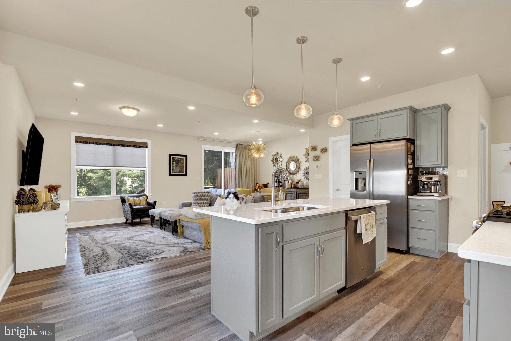 525 JOSEPH COURT