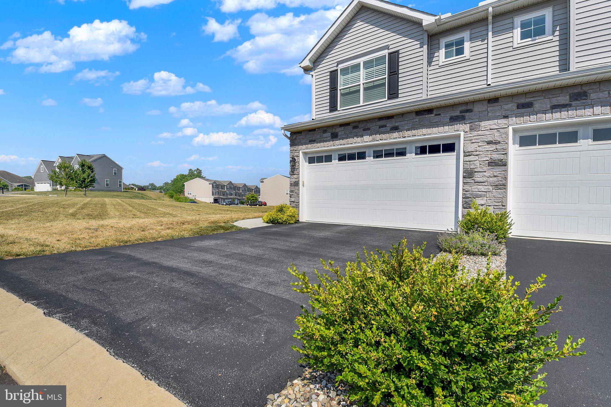 525 JOSEPH COURT