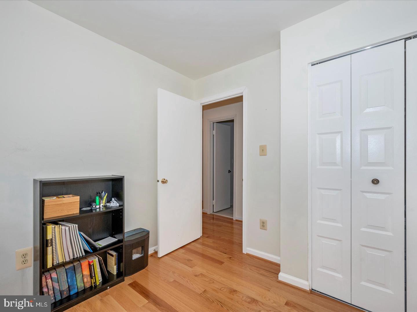 DERWOOD STATION - Residential Lease