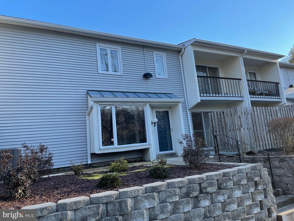 Photo of 121 E Chelsea Circle, NEWTOWN SQUARE, PA 19073 (MLS # PADE2113064)