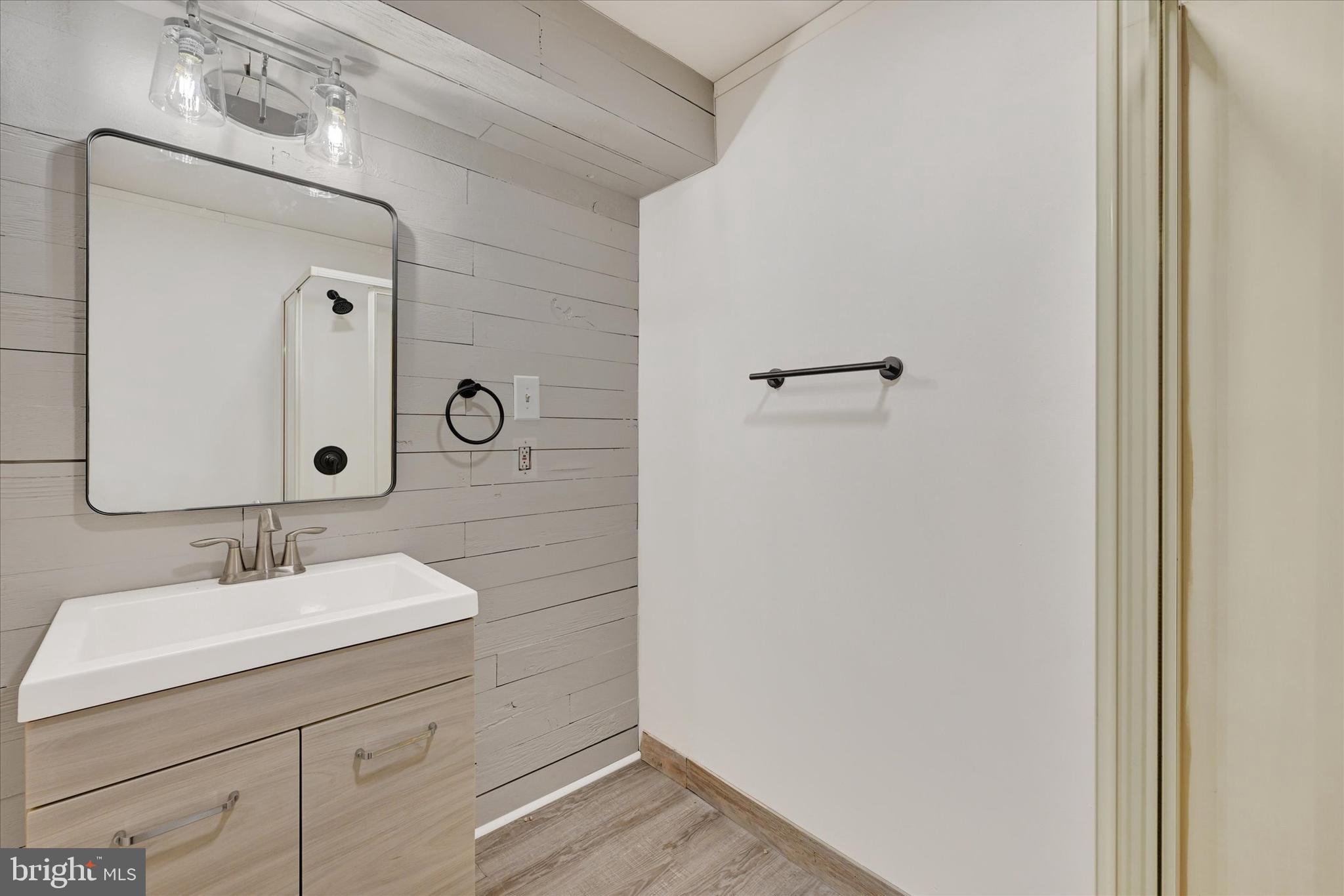 KENWOODS CHOICE - Residential