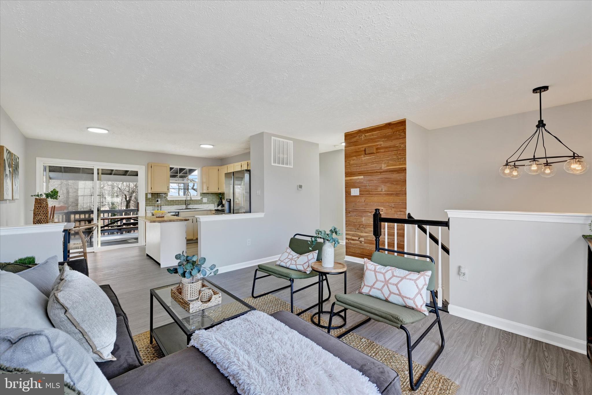 KENWOODS CHOICE - Residential