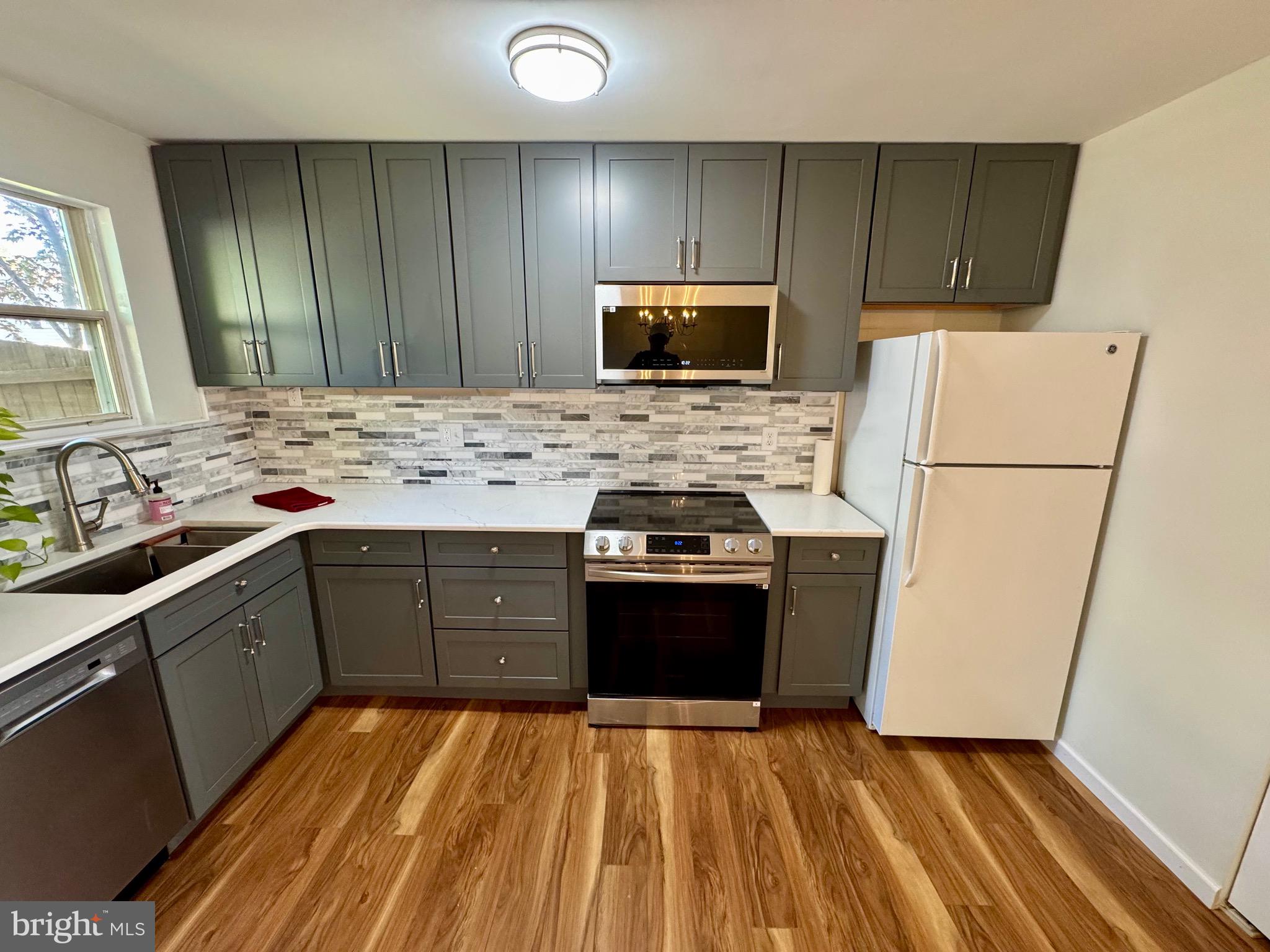 BRIARWOOD - Residential