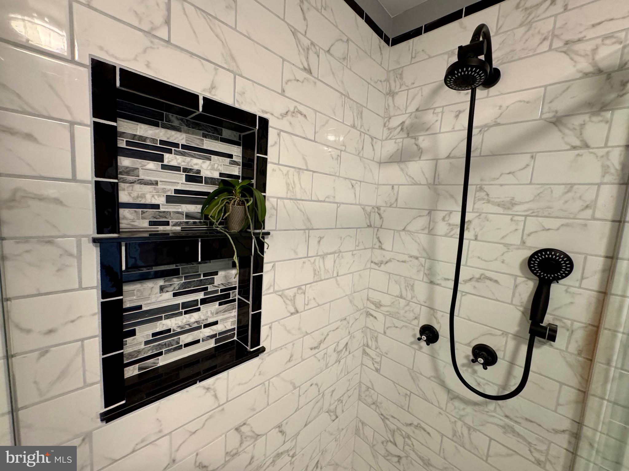 BRIARWOOD - Residential