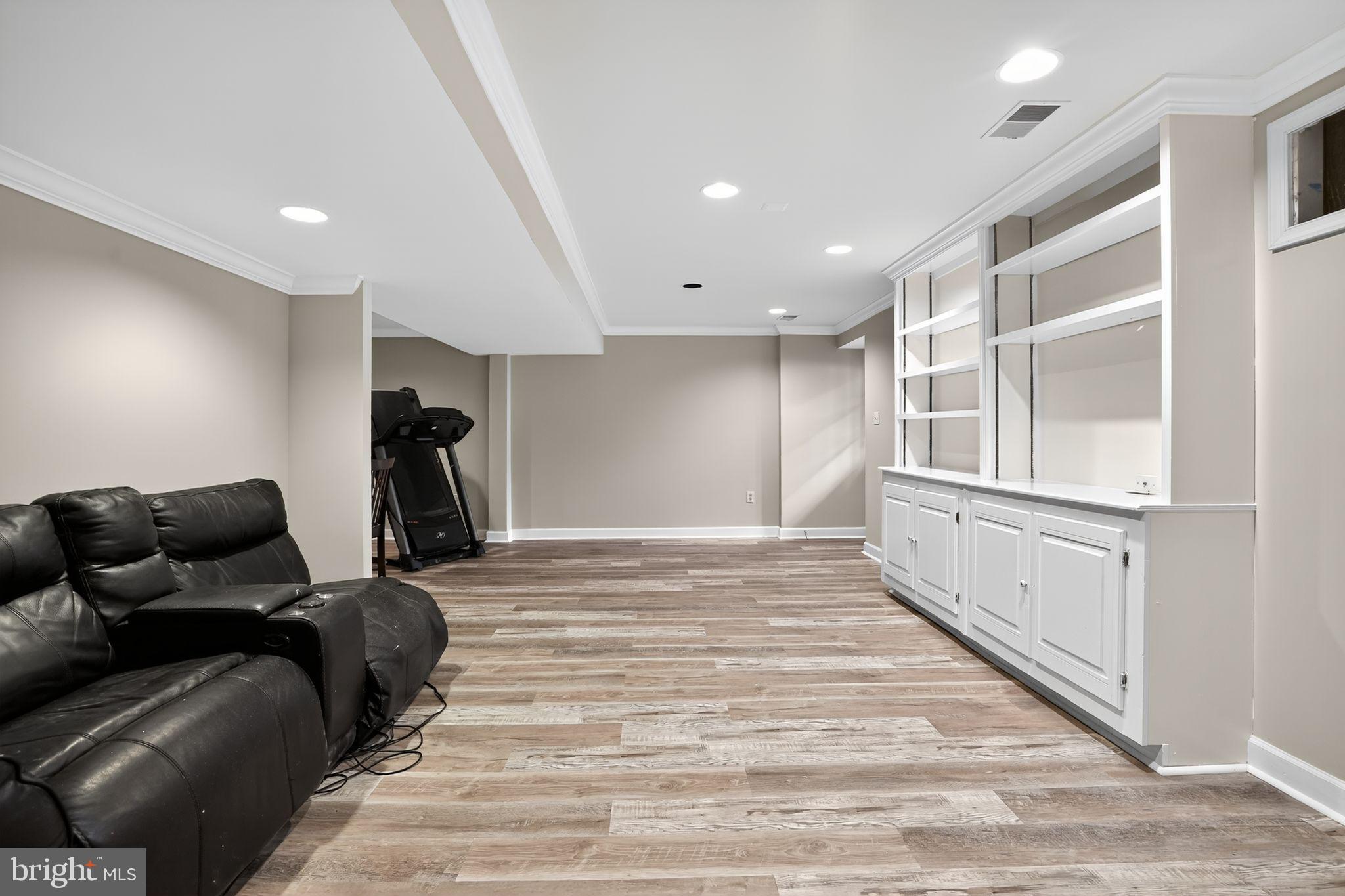 RIVERVIEW ESTATES - Residential