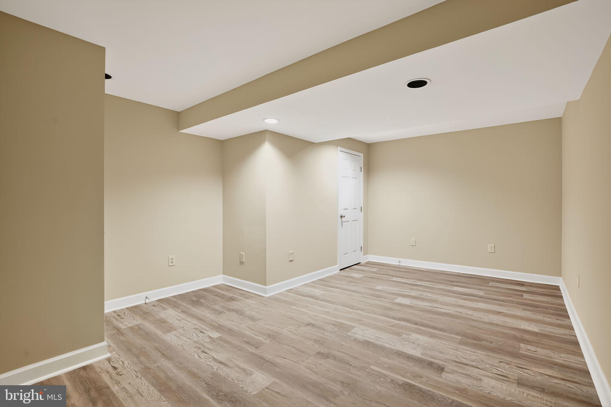 RIVERVIEW ESTATES - Residential