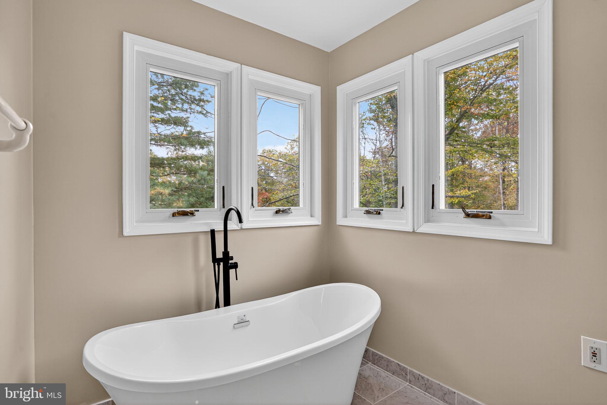 RIVERVIEW ESTATES - Residential