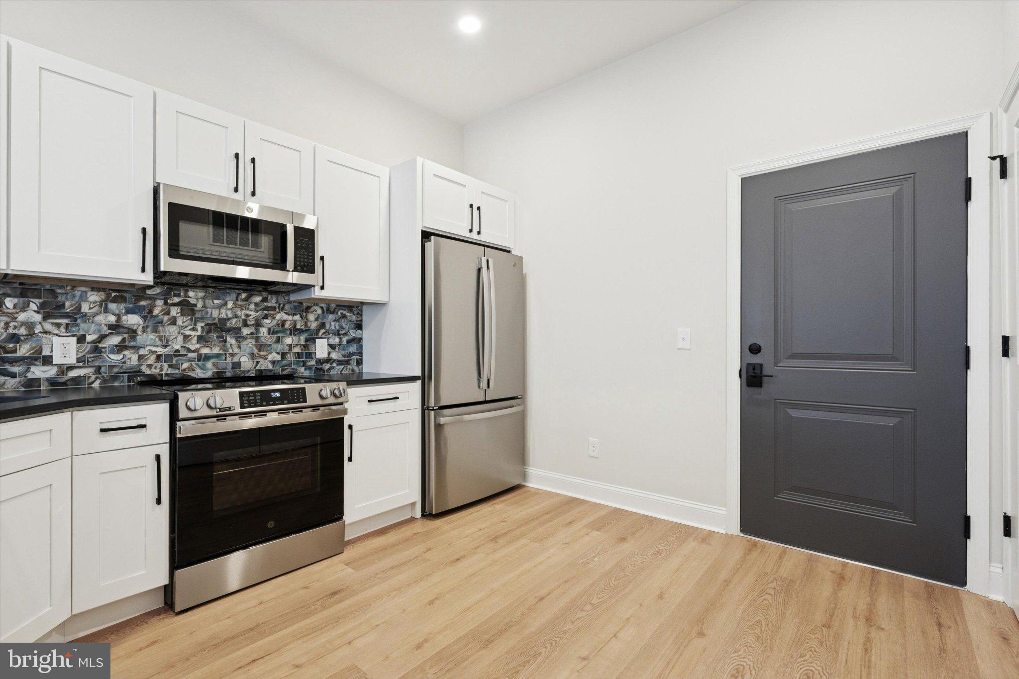 2153 E LEHIGH AVENUE 501