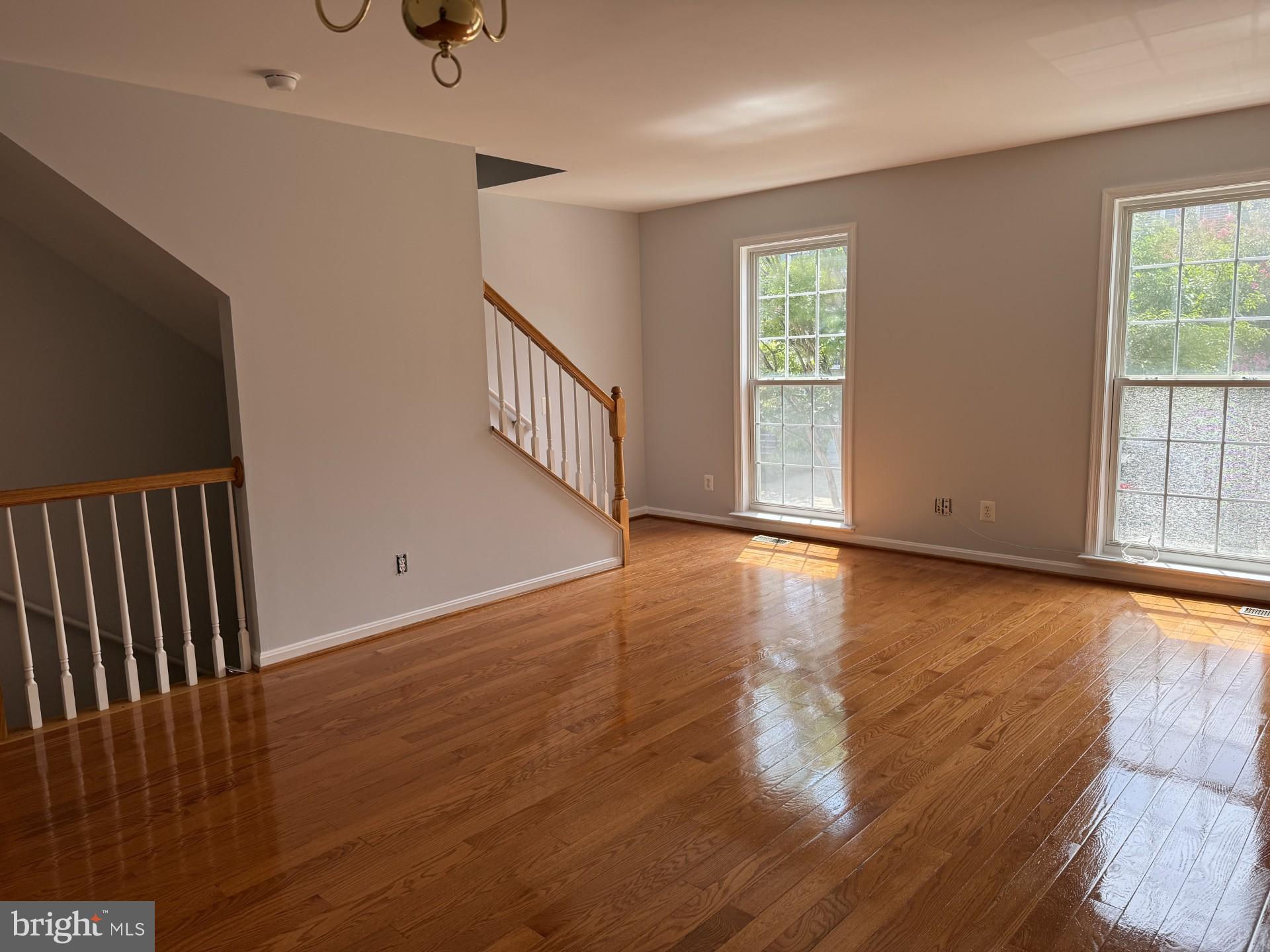 OAKMILL - Residential Lease