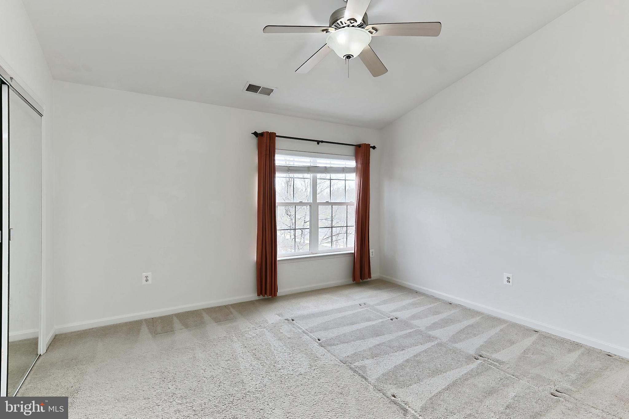 HEARTHSIDE AT FLYNNS CROSSING - Residential Lease