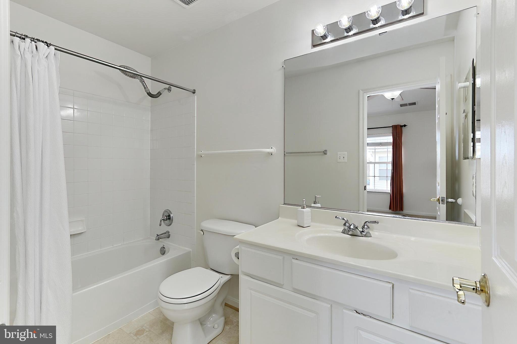 HEARTHSIDE AT FLYNNS CROSSING - Residential Lease