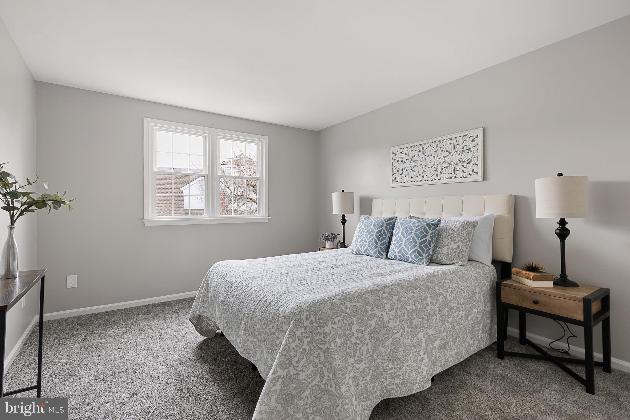 TWIN HILLS - Residential