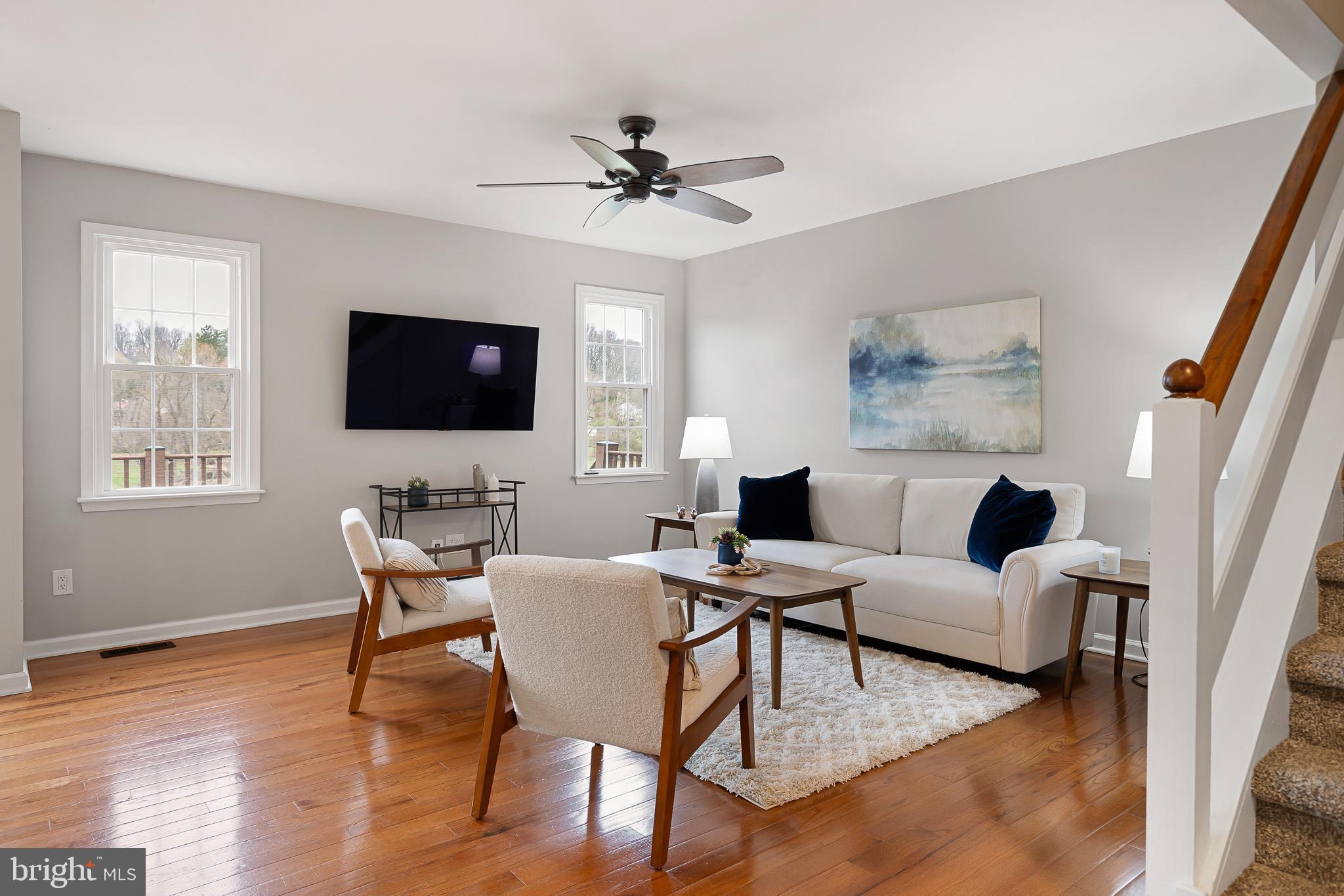 TWIN HILLS - Residential