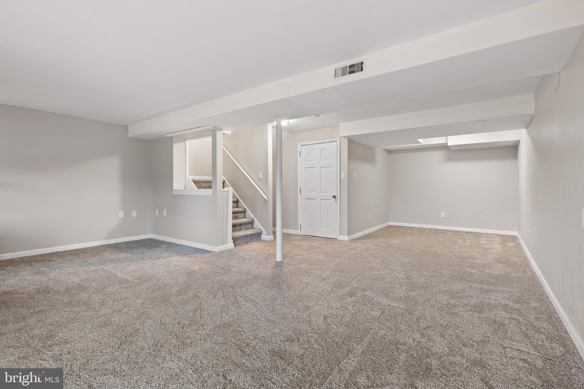 TWIN HILLS - Residential