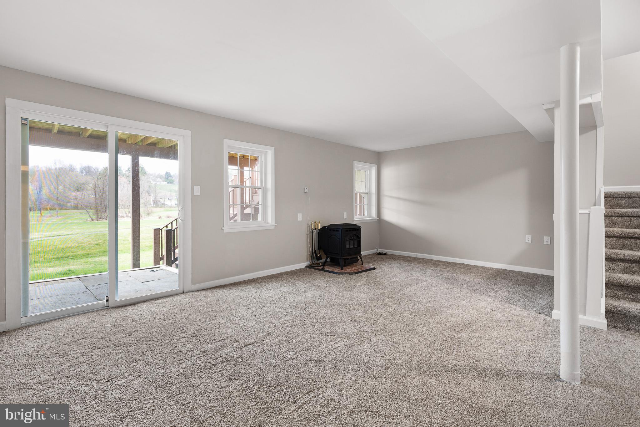 TWIN HILLS - Residential