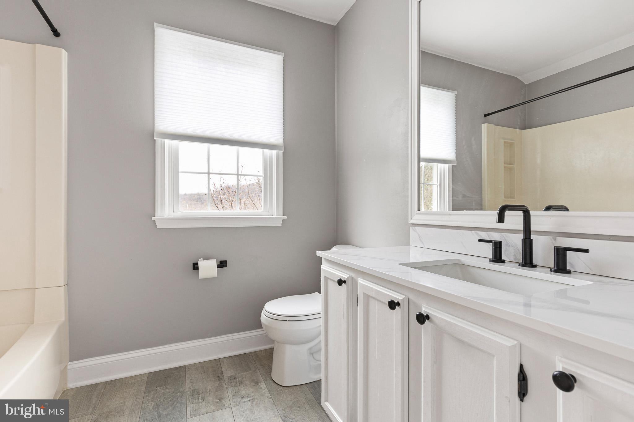 TWIN HILLS - Residential