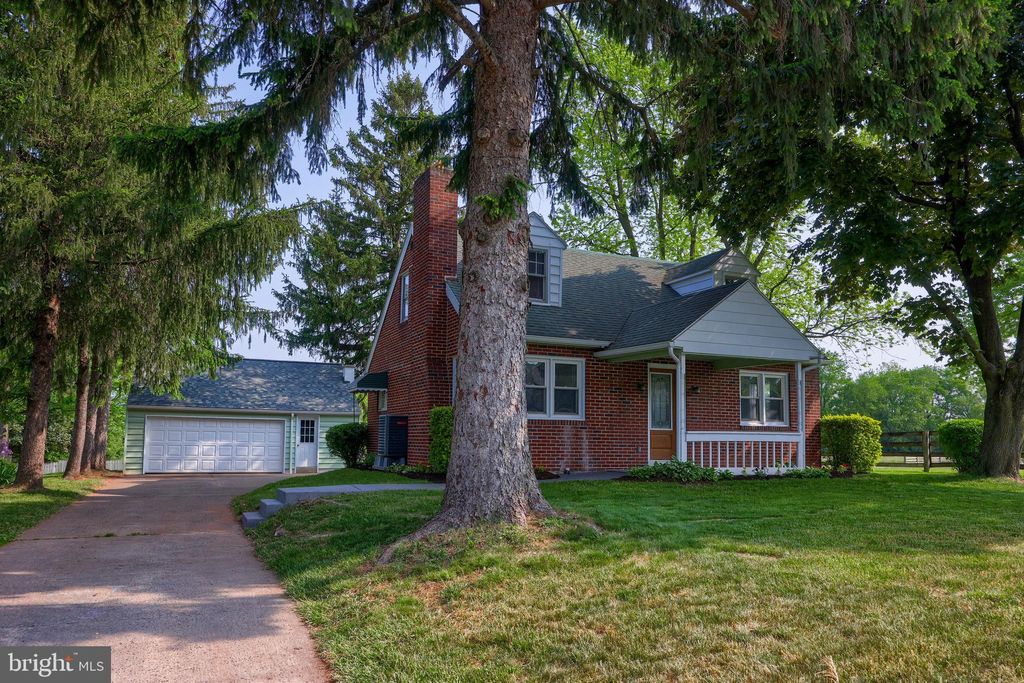 Photo of 1606 N READING RD, STEVENS, PA 17578 (MLS # PALA2035626)