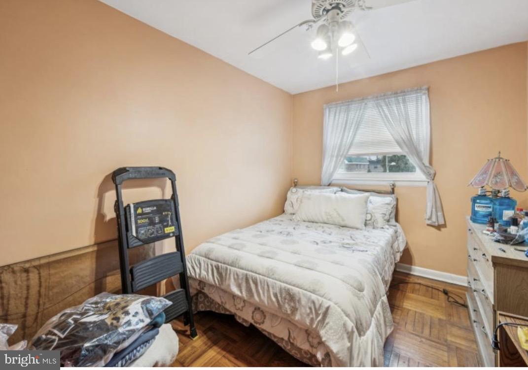 SHARON HILL - Residential