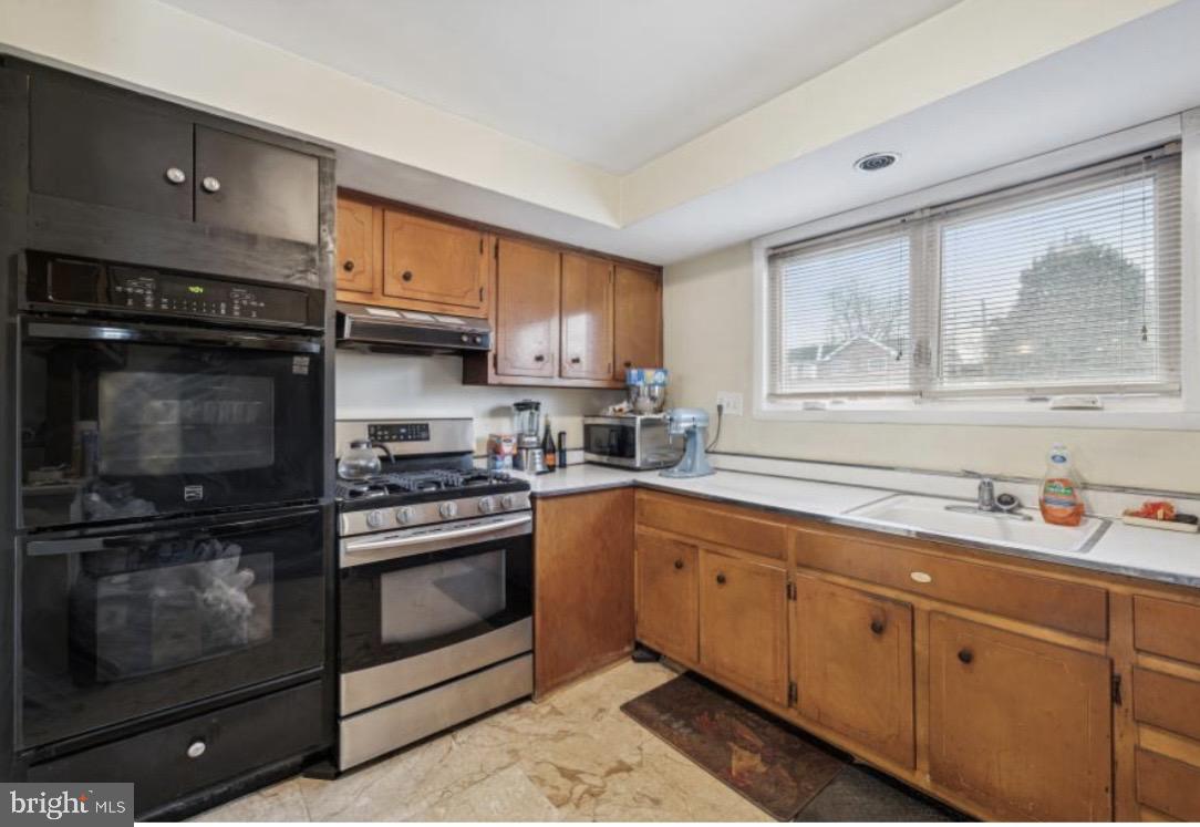 SHARON HILL - Residential