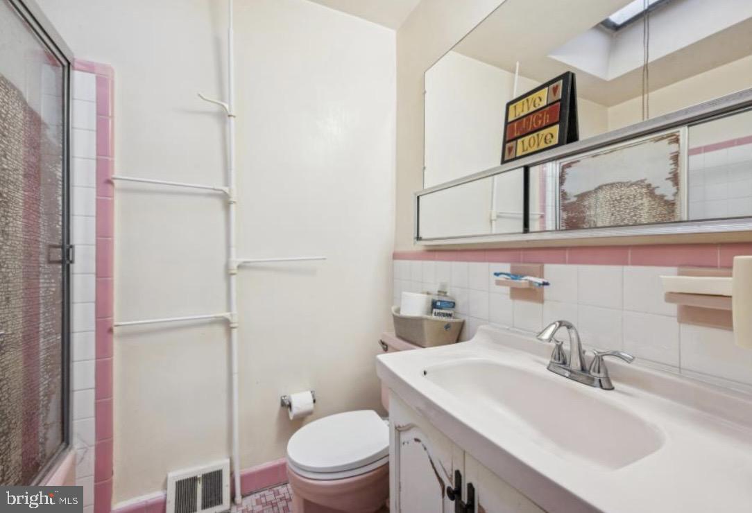 SHARON HILL - Residential