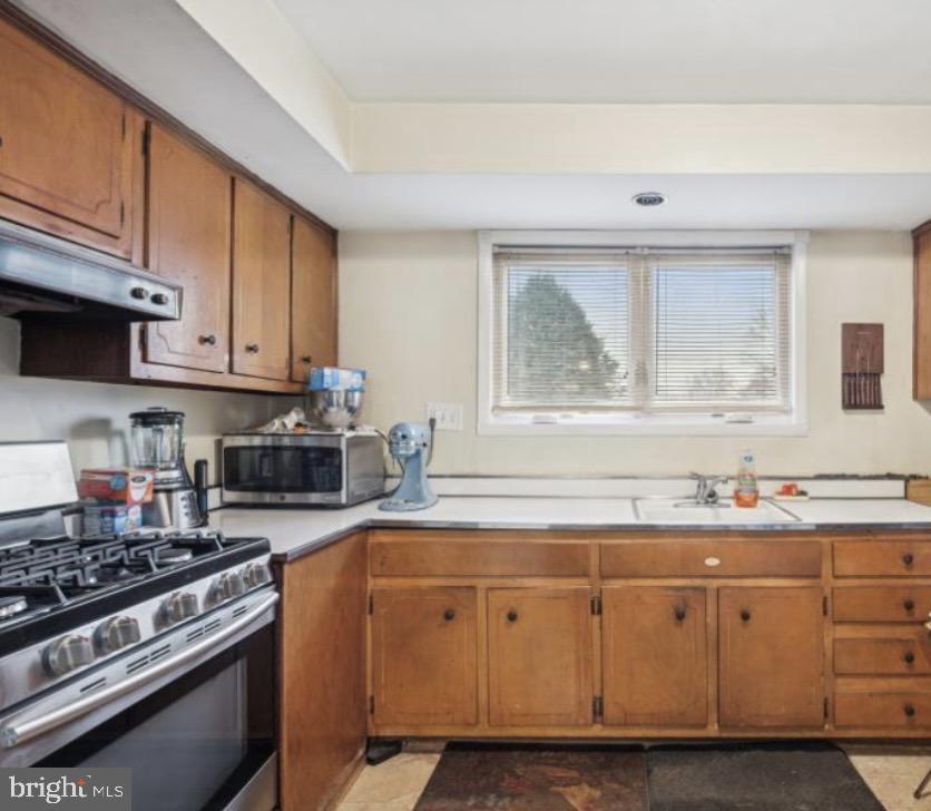 SHARON HILL - Residential