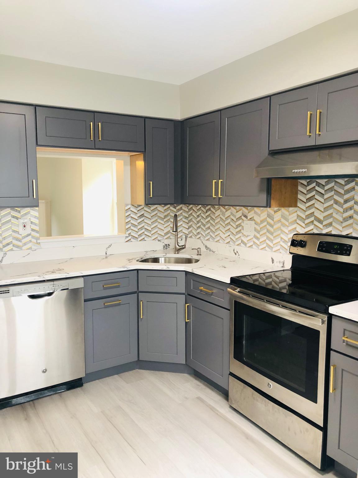 KINGS CONTRIVANCE - Residential Lease