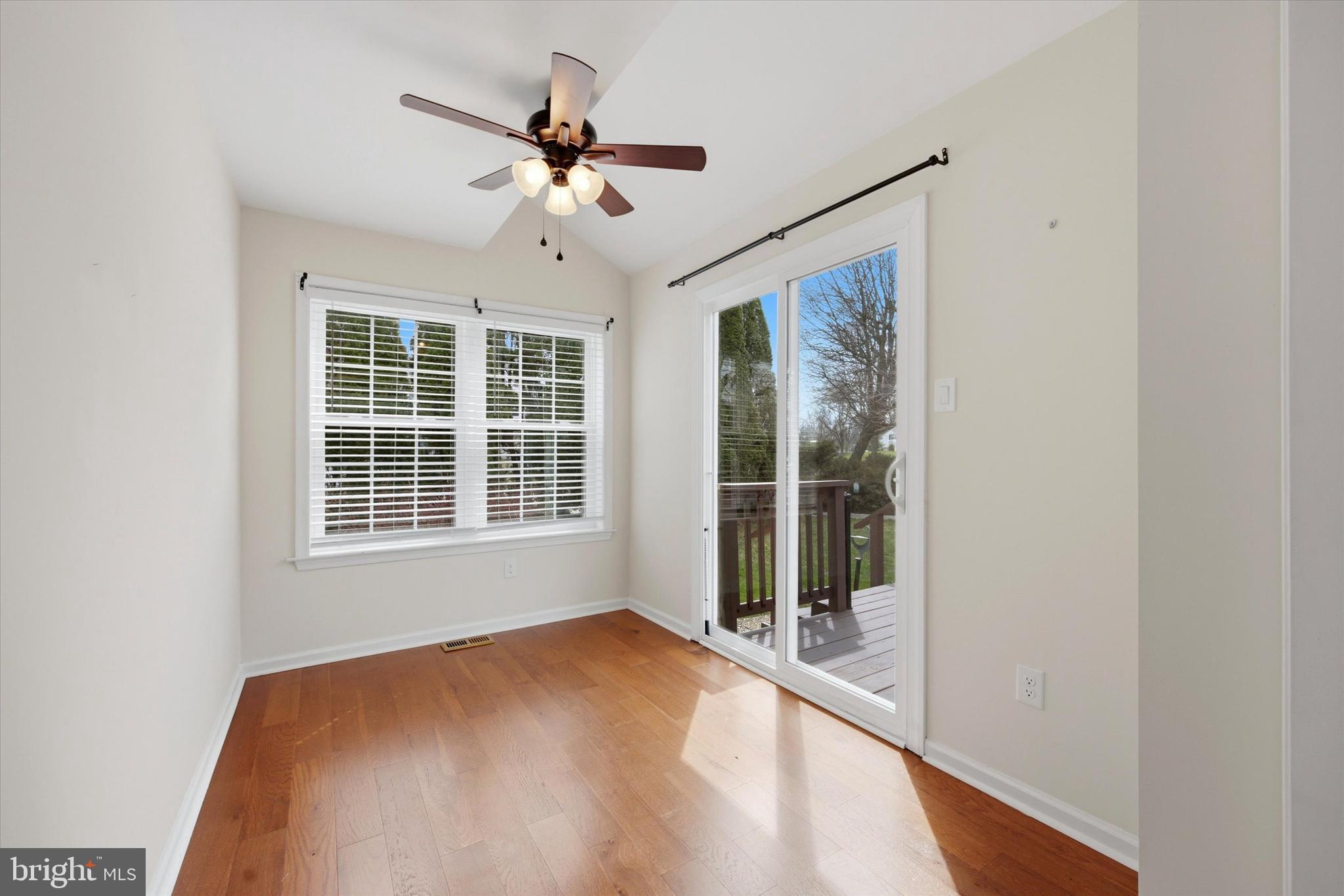 MEADOW VIEW ESTS - Residential