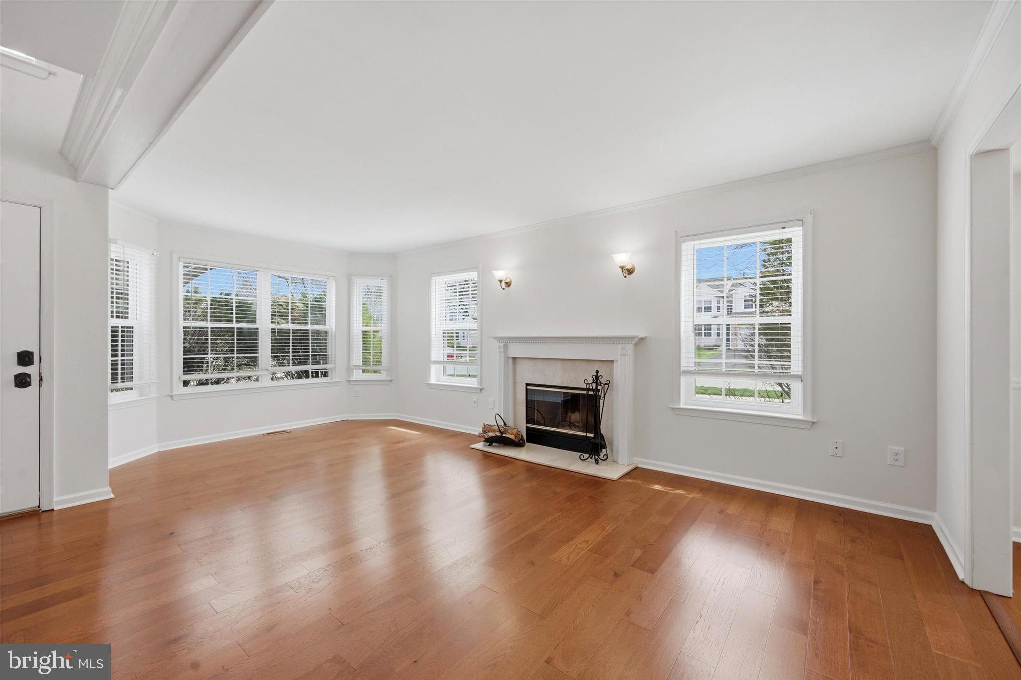 MEADOW VIEW ESTS - Residential