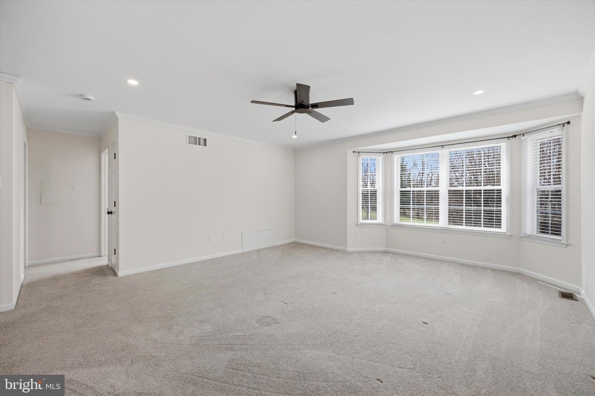 MEADOW VIEW ESTS - Residential