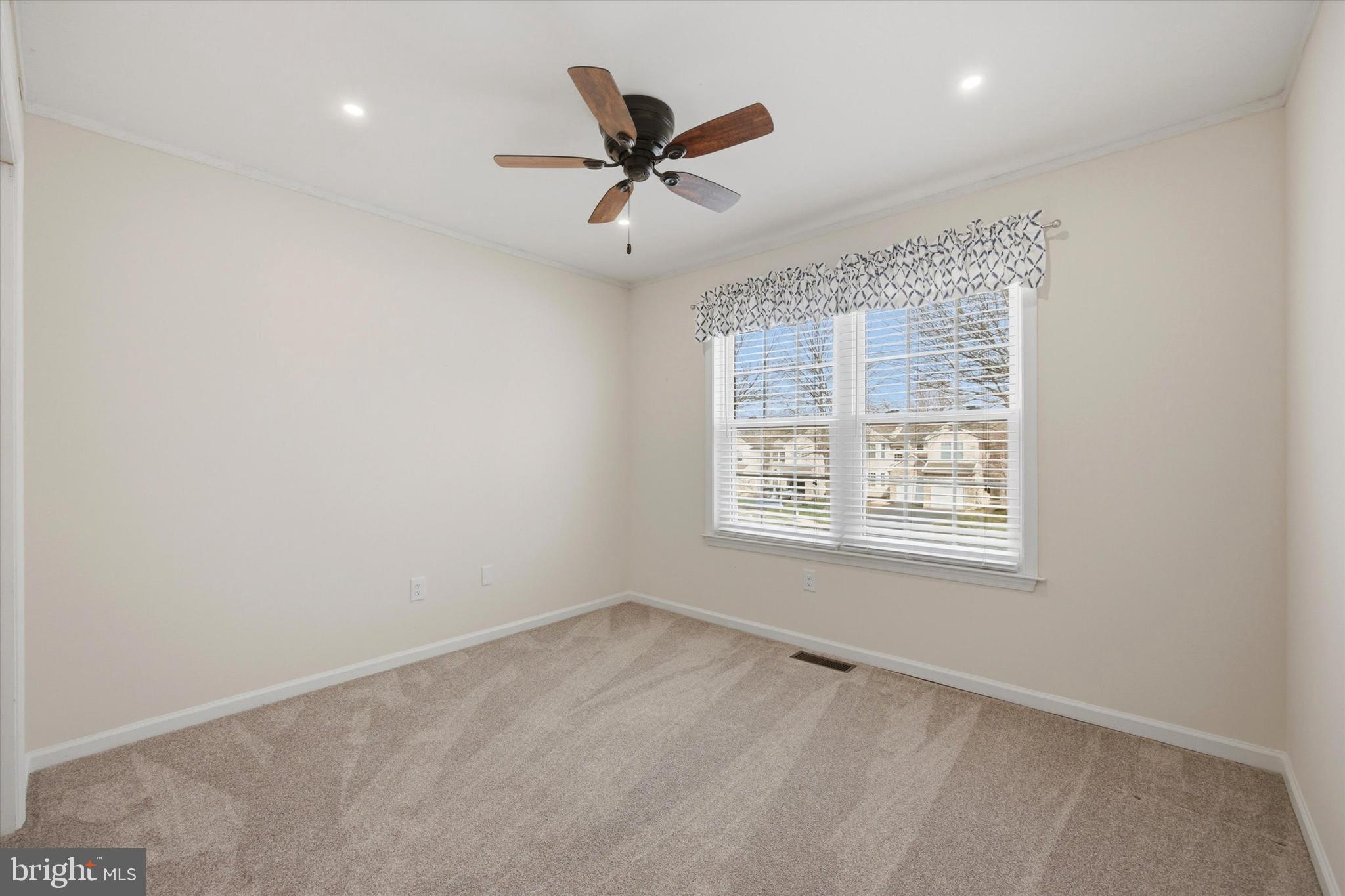 MEADOW VIEW ESTS - Residential