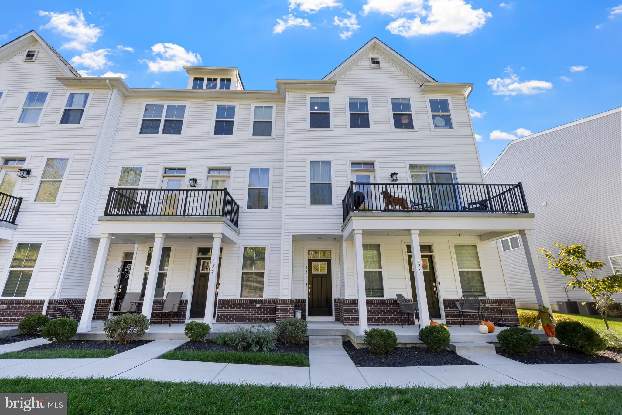 STEELPOINTE - Residential Lease