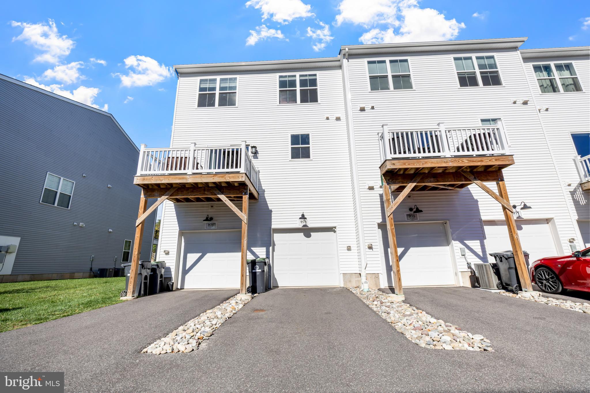 STEELPOINTE - Residential Lease