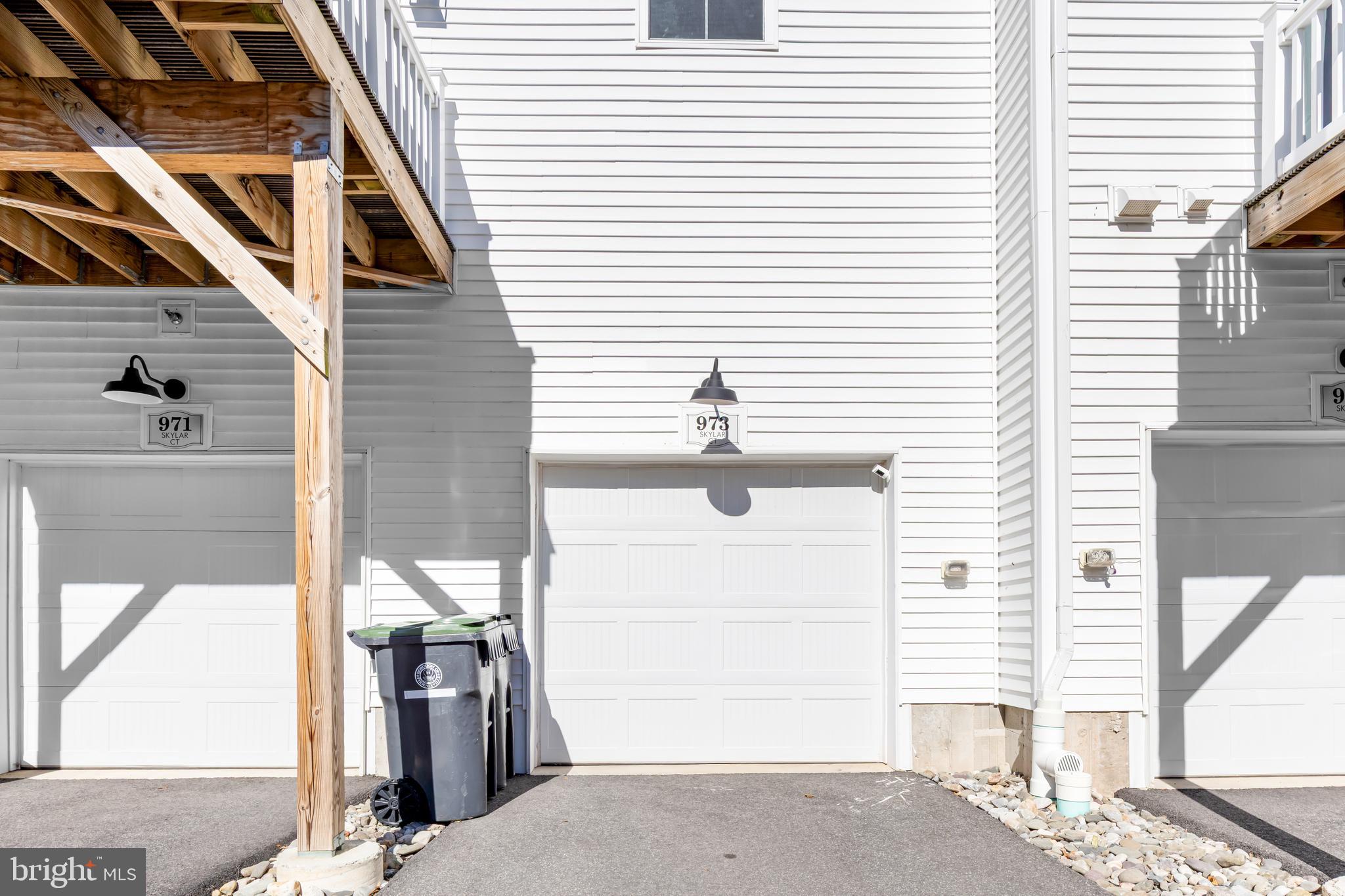 STEELPOINTE - Residential Lease