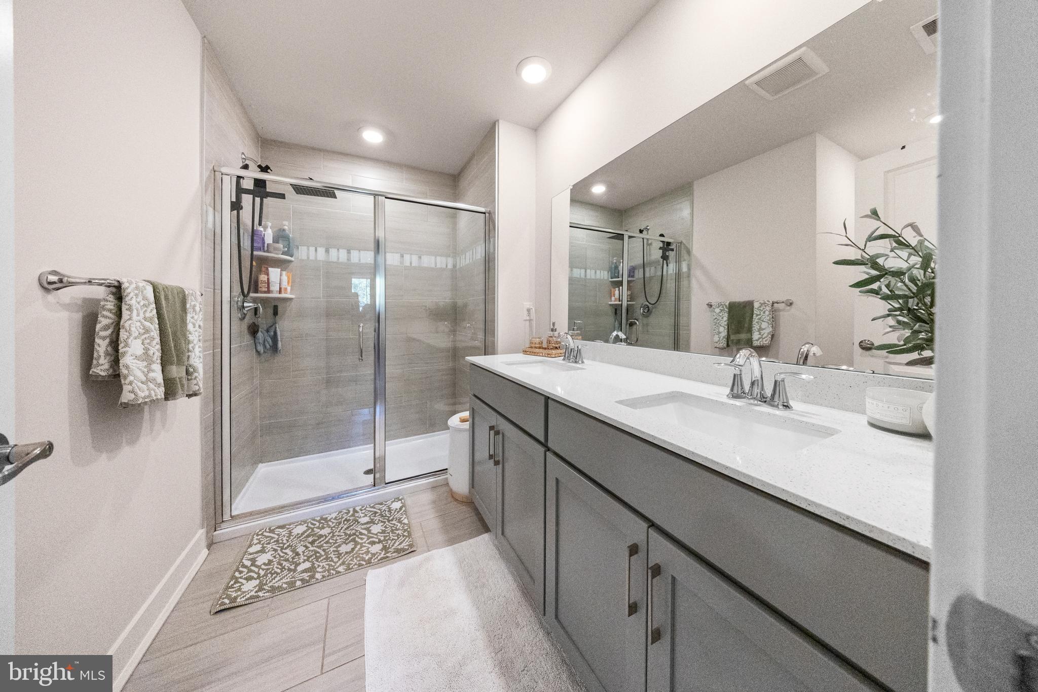 STEELPOINTE - Residential Lease