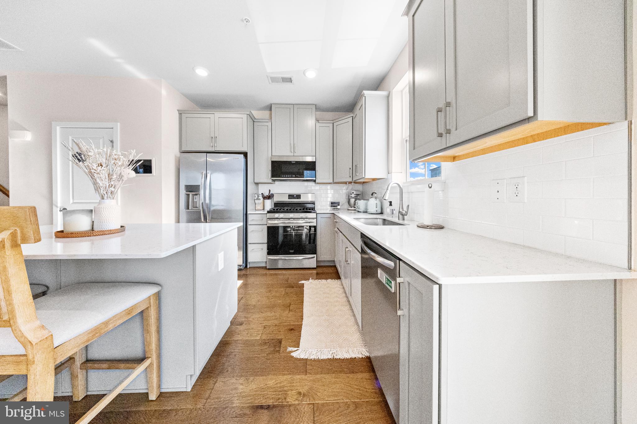 STEELPOINTE - Residential Lease