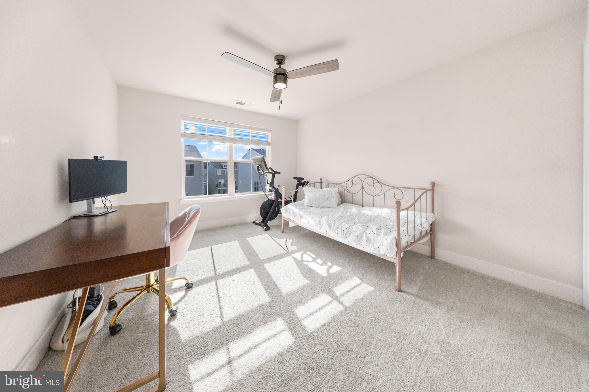 STEELPOINTE - Residential Lease