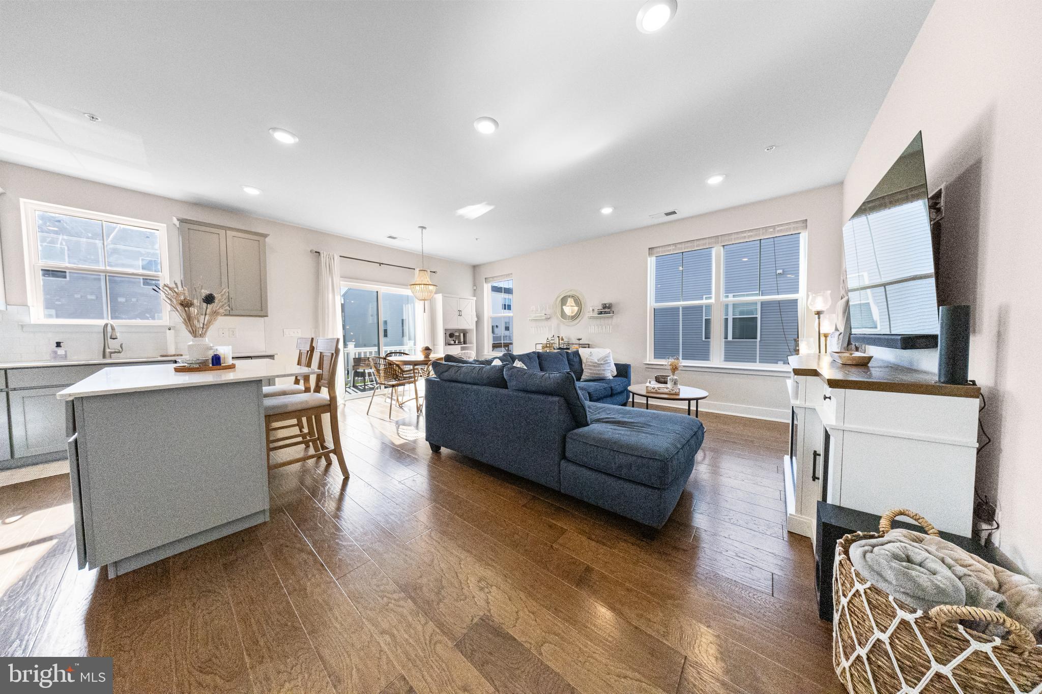 STEELPOINTE - Residential Lease