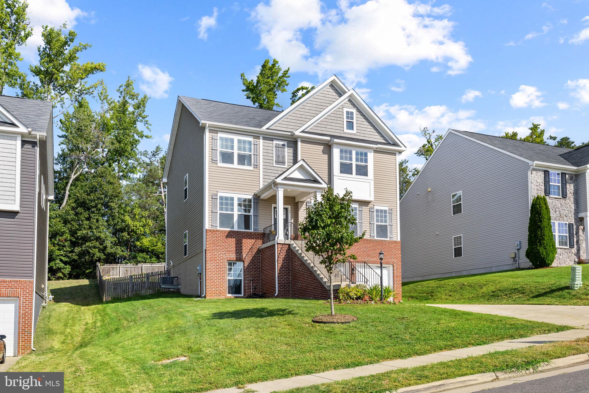 32 CLEAR SPRING LANE