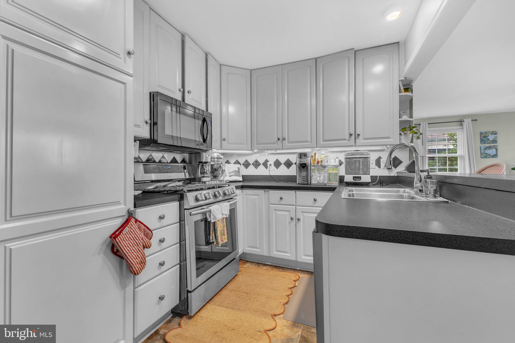 ARLINGTON HEIGHTS - Residential Lease