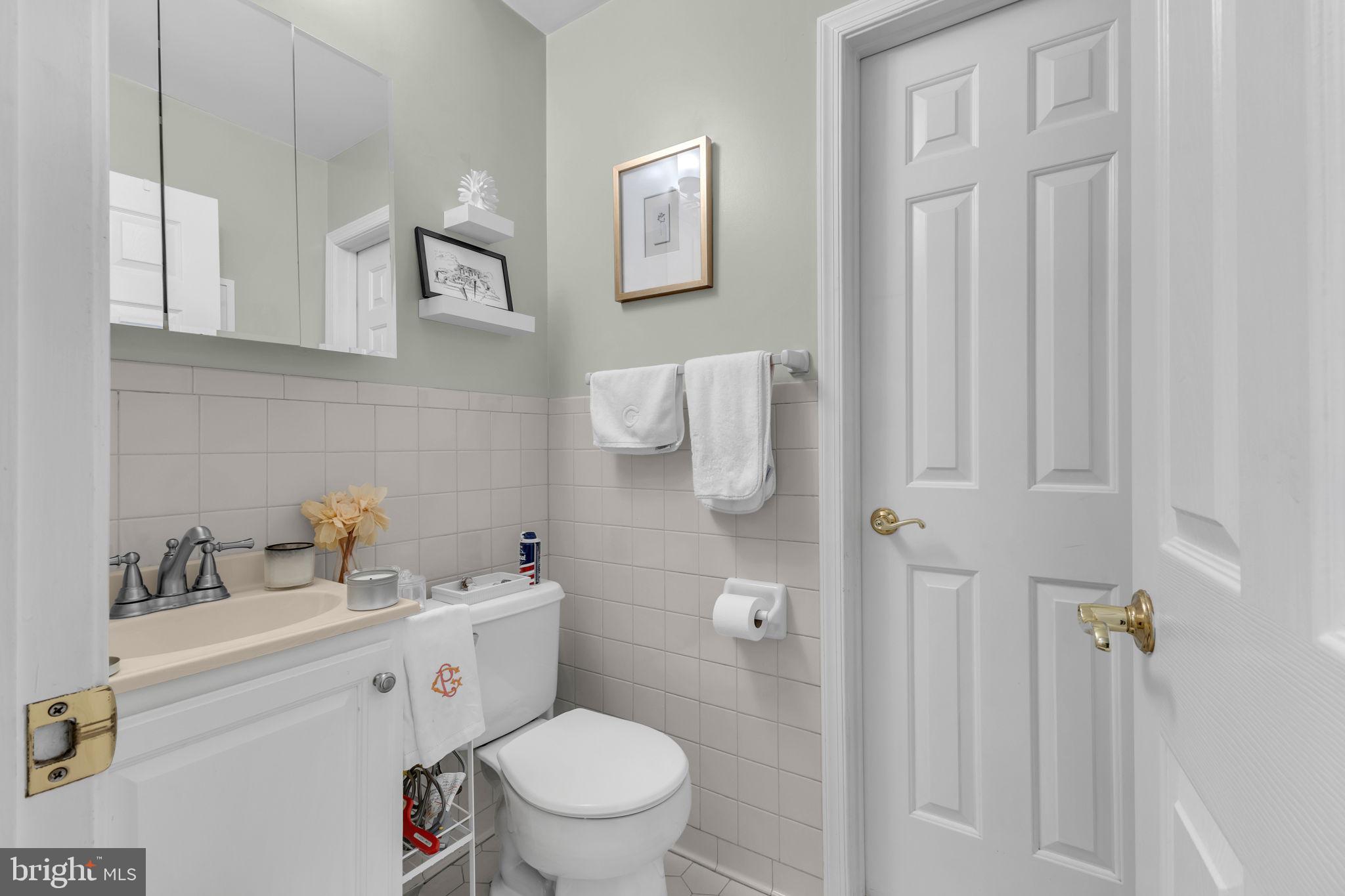 ARLINGTON HEIGHTS - Residential Lease