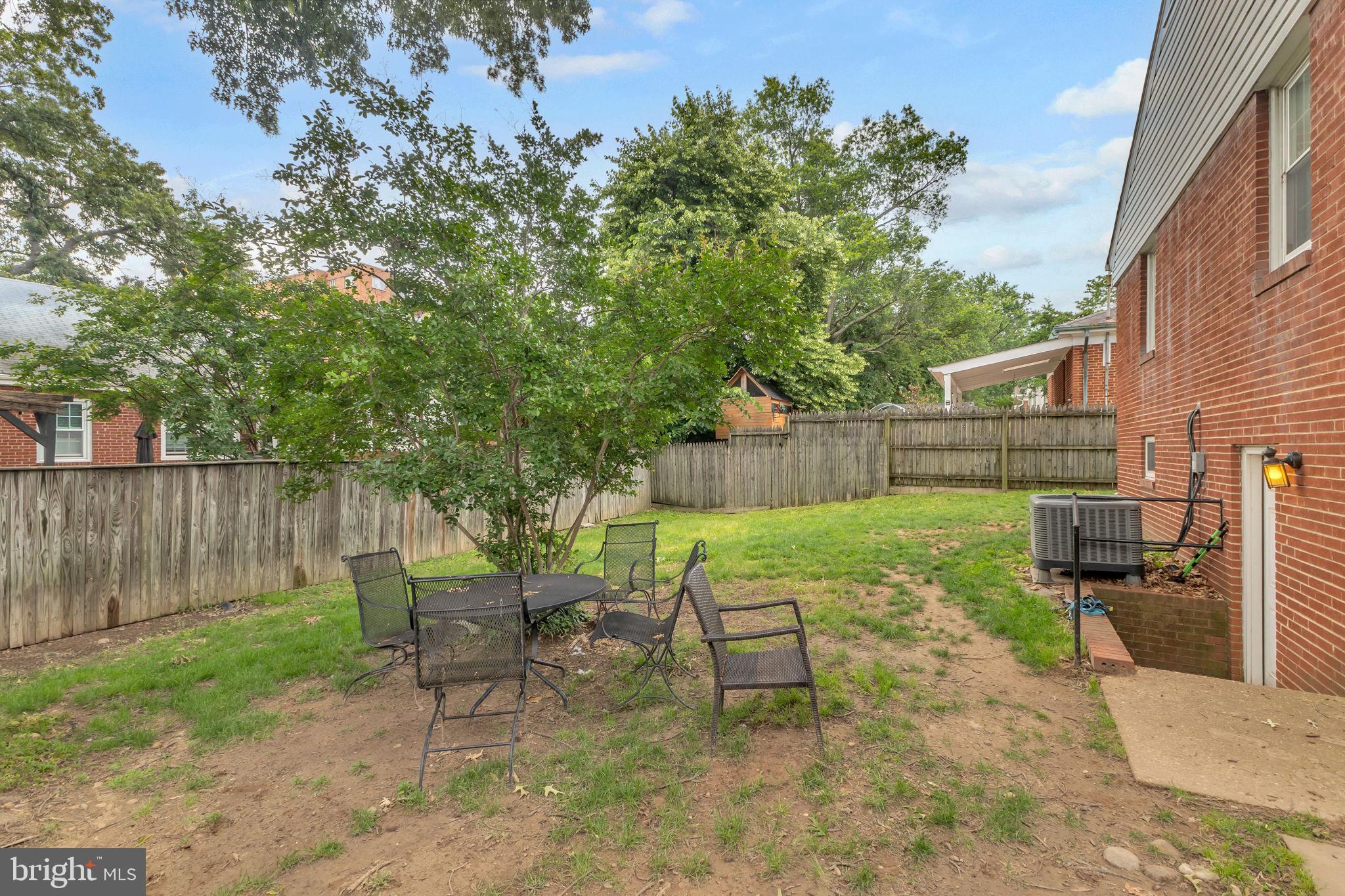 ARLINGTON HEIGHTS - Residential Lease