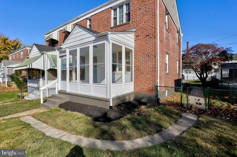Townhouse For Sale - 2527 Liberty Parkway<br/> DUNDALK, MD 21222
