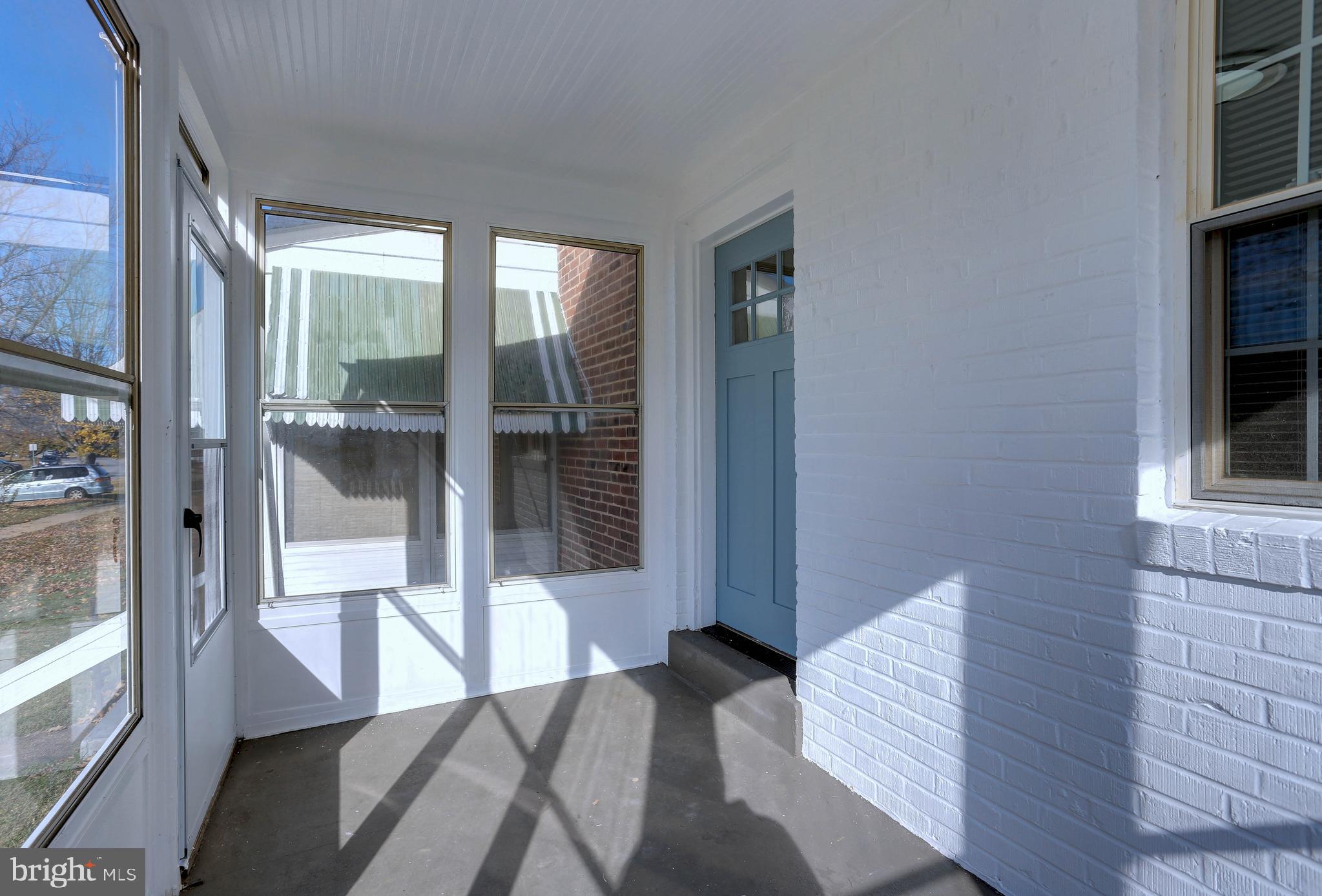 2527 LIBERTY PARKWAY