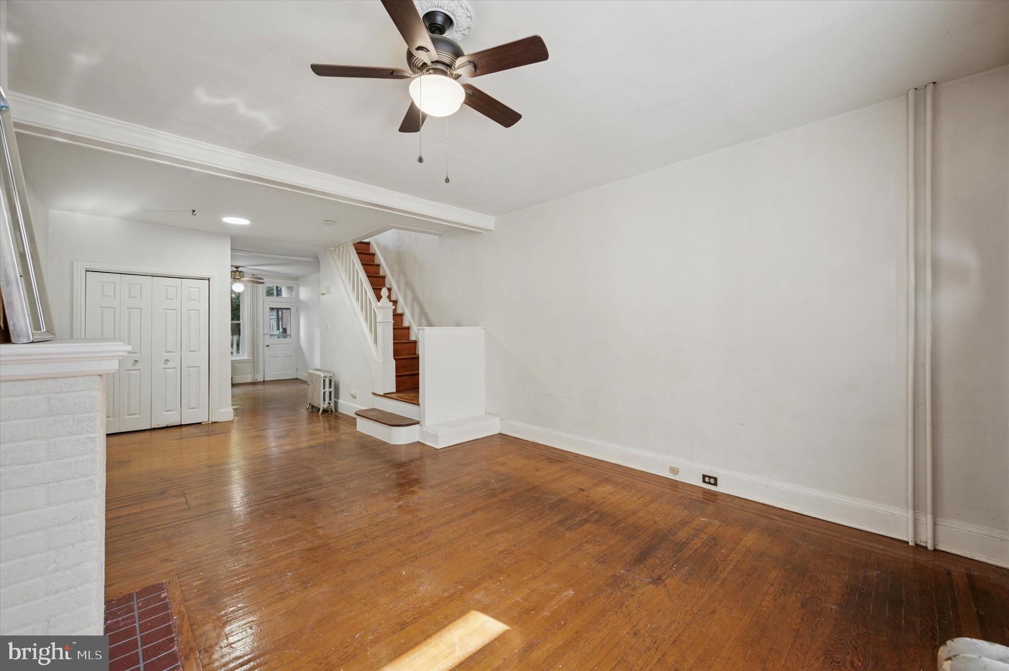 EAST FALLS - Residential