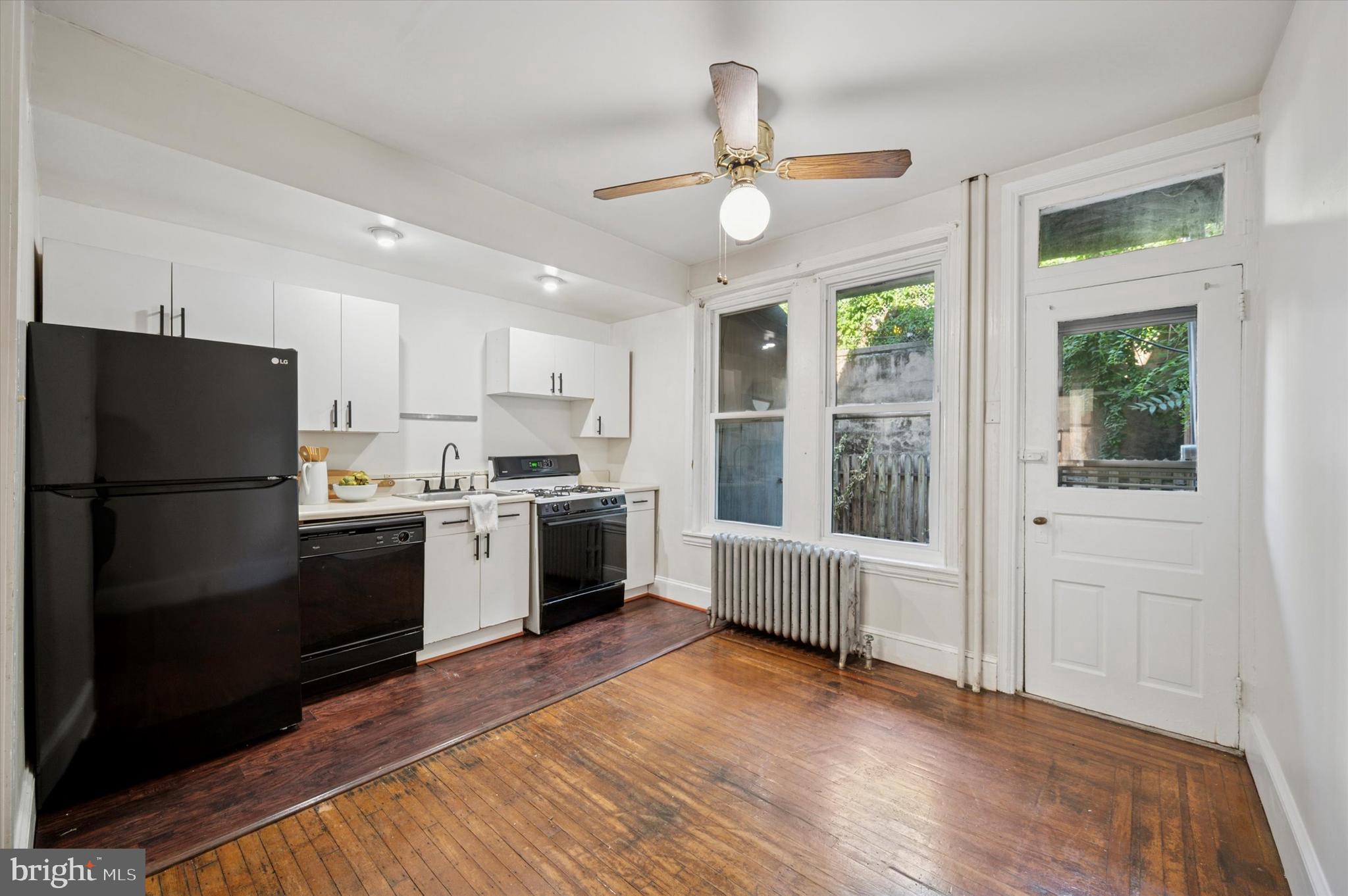 EAST FALLS - Residential