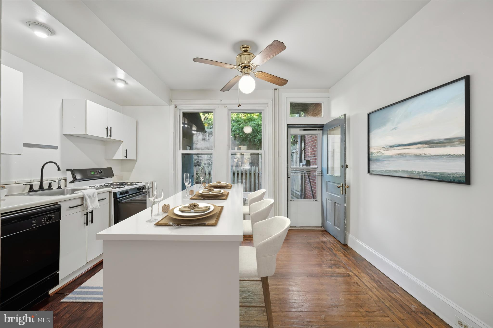 EAST FALLS - Residential