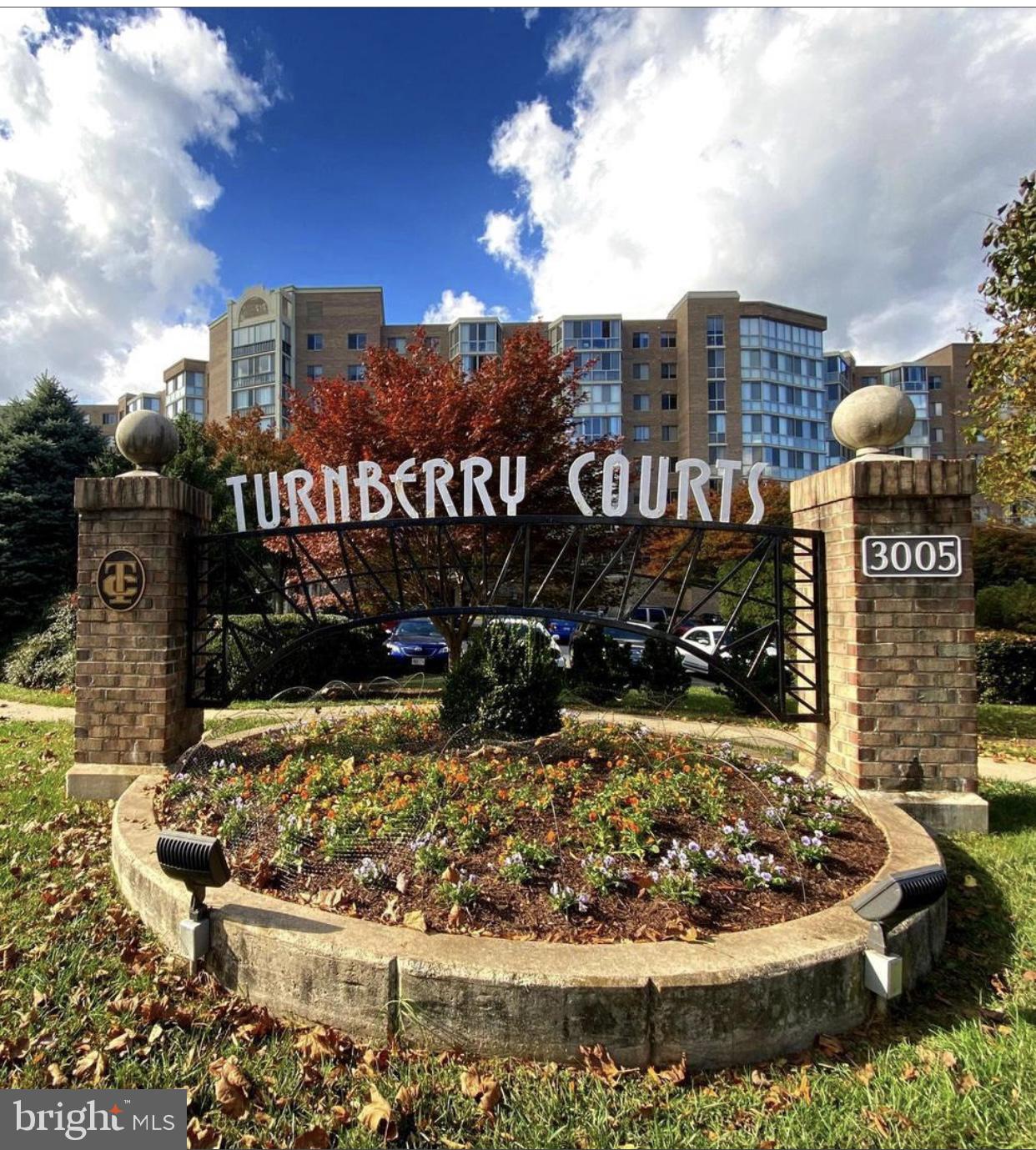 TURNBERRY COURTS AT LEIS - Residential Lease